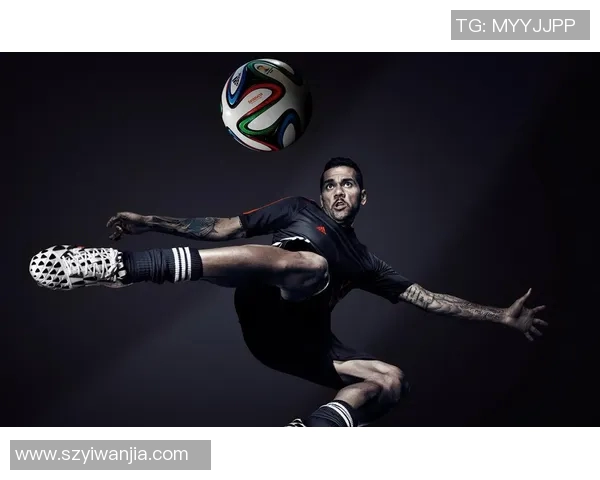 足球明星风采尽显的酷炫图片合集让你领略球场魅力与时尚风范 足球明星风采尽显的酷炫图片合集让你领略球场魅力与时尚风范